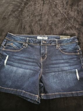 J.C. Penney denim shorts - dark blue distressed